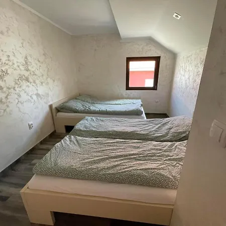 67 Apartment Divcibare